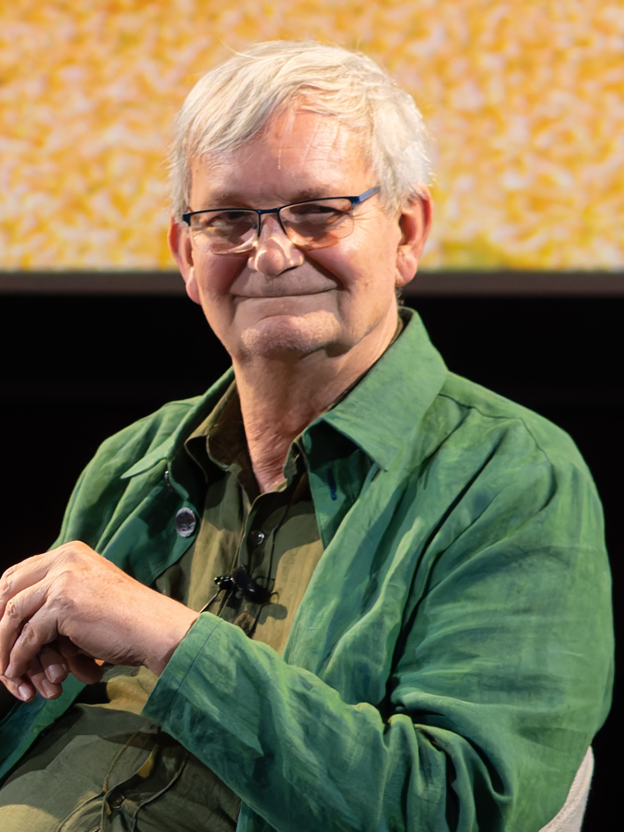 By Raph_PH - MartinParrVA130524 (6 of 7), CC BY 2.0, https://commons.wikimedia.org/w/index.php?curid=148670804